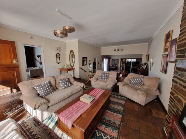 3 Bedroom Property for Sale in Langerug Western Cape